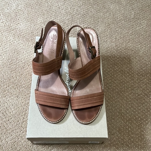 Madewell Embossed High Heel Sandals in brown size 10 - Picture 2 of 5